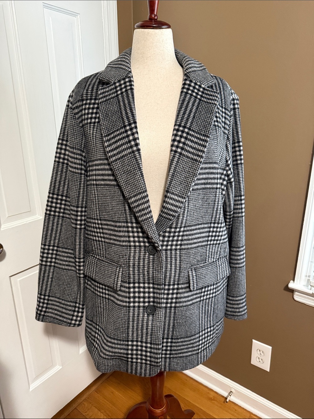 GAP Black & White Plaid Blazer / Jacket